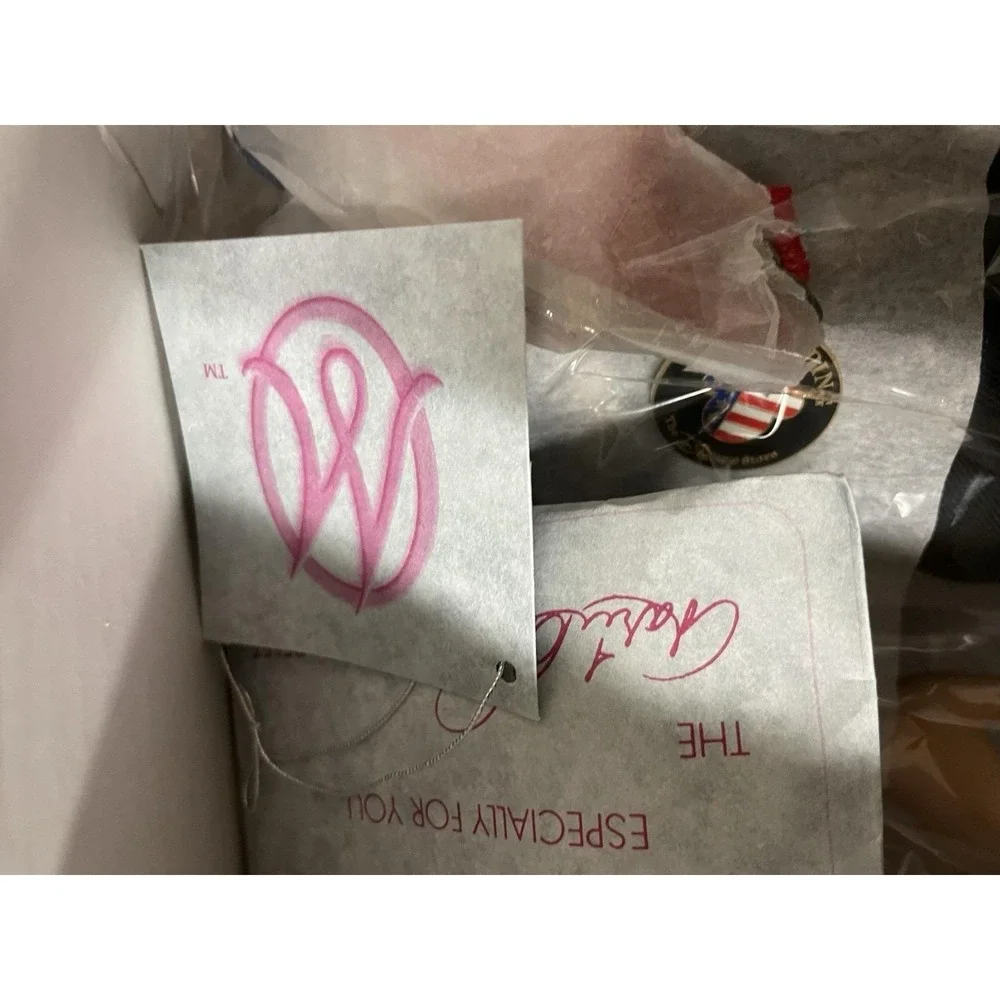Adora Beau Disney‎ Store Pin Trader Marie Osmond Fine Collectibles